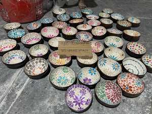 Cuenco de Coco con Mosaico de Conchas Marinas Reflectantes - Decoración Natural para el Hogar, Pulido a Mano - Product Image 3