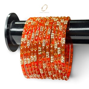 Dernières créations de bracelets en verre décoratifs de style cachemiri, motif goutte de pluie orange, avec cristaux dorés, pour bijoux de mariage indiens, vente en gros - Product Image 1