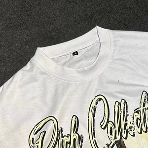 เสื้อยืดแขนสั้นสีขาวพิมพ์ลายรูปภาพสำหรับผู้ชาย รุ่น Rich Collective ทรงโอเวอร์ไซส์ คอโอ ปกติ ผ้าฝ้าย 100% - Product Image 4