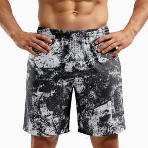Pantalones cortos con estampado sublimado abstracto en blanco y negro para hombre, pantalones cortos de secado rápido para gimnasio, correr y playa, ropa deportiva ligera para el verano - Product Image 1