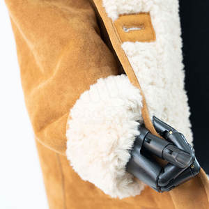 Chaqueta de Cuero Sintético para Mujer, Invierno, Color Sólido, con Cuello Alto y Logotipo Frontal, Ecológica, Transpirable, Cómoda, para Uso Diario - Product Image 6