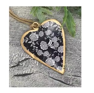 Elegante Adorno Metálico Colgante con Forma de Corazón para Decoración Festiva con Temática Navideña - Product Image 6
