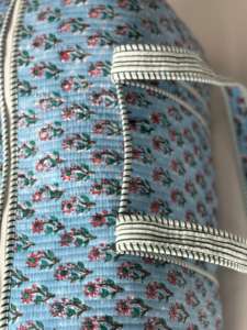 Bolsa de Lona Acolchada de Algodón con Diseño Floral, Segura para Llevar en el Avión, Bolsa de Mano Personalizada, Bolsa Organizadora de Playa - Product Image 3