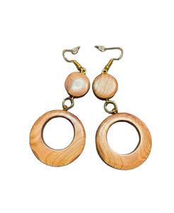 เครื่องประดับไม้ที่ได้รับความนิยมทําด้วยมือเป็นมิตรกับสิ่งแวดล้อมไม้หินสตั๊ดต่างหูชาติพันธุ์สําหรับเด็กหญิงและสตรีสําหรับงานแต่งงานและงานคิตตี้ - Product Image 1