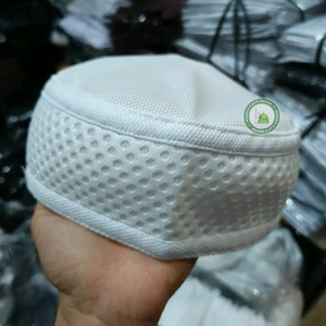 Prix d'usine – Bonnet de prière musulman Kufi personnalisé brodé, en tissu maillé de haute qualité, 100 % coton, ajustable - Product Image 1