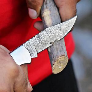Cuchillo de bolsillo plegable hecho a mano de Damasco para caza y camping al aire libre, mango de palisandro, funda de cuero, venta al por mayor, directo de fabricante - Product Image 4