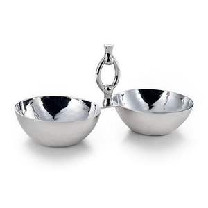 Bol de service décoratif en métal finition argentée pour une présentation de table haut de gamme avec un aspect classique et élégant - Product Image 1