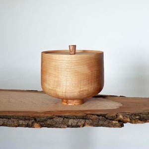 Wooden Classic Urn With Covered Top Traditional Interior Table Decor - Product Image 5