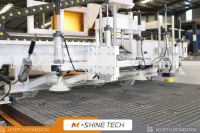 Routeur CNC à broche multifonction de grande taille, nouveau design, pour la production en série de pièces de meubles (2137)
