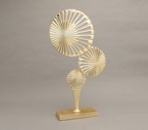 Premium <b>Decorative</b> Metal <b>Table</b> <b>Top</b> Centerpiece For Luxury Interior Design And Stylish Home Display Arrangement - Product Image 6