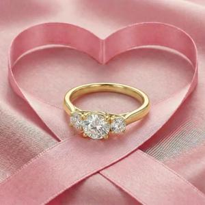 Anillo de Diamantes de Tres Piedras con Corte Redondo en Oro Amarillo Sólido con Engaste Clásico de Garras, Elegante Anillo de Compromiso, Anillo Nupcial Atemporal - Product Image 4