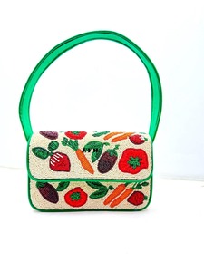 Sac à main de luxe léger brodé de perles avec fermeture à bouton, design personnalisé en perles de rocaille d'Inde - Product Image 2