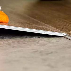 Plancher SPC Direct Usine du Vietnam 5mm 6mm Planche de Vinyle Durable Imperméable, Installation Facile, Best Seller pour Usage Résidentiel - Product Image 6