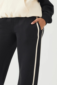 Pantalones Deportivos de Mujer al Por Mayor, Personalizados con Logotipo Impreso en DTF, Cintura Elástica, Corte Regular, Estilo Urbano, de Alta Calidad - Product Image 3