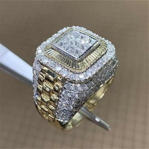 Bague Hip Hop en diamant de qualité supérieure pour mariages, fiançailles et looks tendance, disponible au prix d'usine depuis l'Inde - Product Image 4