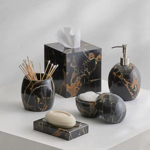 Ensemble d'accessoires de salle de bain en marbre fait main, personnalisable et haut de gamme, avec distributeur de savon, porte-brosse à dents et plateau - Product Image 1