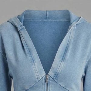 Trendiness Custom Logo Women's Light Blue Hooded Sweatshirt Full Sleeve Knitted Solid Color Short Length Breathable Autumn - Product Image 6