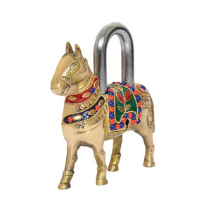 Candado de Latón con Forma de Caballo Real, Candado Metálico Decorativo Vintage con Diseño de Silla de Montar Colorida y Ornamentada, Decoración Única para el Hogar con Temática Animal - Product Image 2