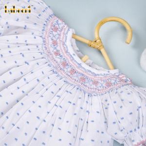 Robes pour bébés et enfants Babeeni Vintage à smocks géométriques 100% coton blanc et bleu à pois OEM ODM Vente en gros - DR3385 - Product Image 6
