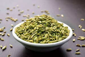 Graines de fenouil indien de qualité supérieure, à l'arôme doux et au goût riche, haute pureté, conditionnées de manière hygiénique pour l'exportation mondiale et la vente en gros. - Product Image 2