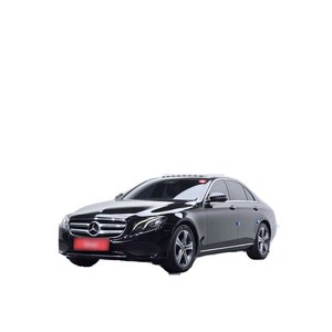 2020 Mercedes-Benz E-Class E300 Avantgarde 56,800 km Automatic Gearbox Leather Seats Left Steering Rear Camera - Product Image 1