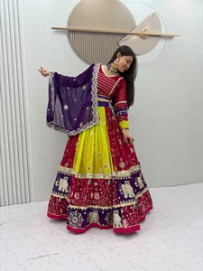 Ensemble Lehenga brodé color block longueur ras du sol à séchage rapide, tenue indienne pakistanaise en tissu filet avec blouse et dupatta pour mariage et festival - Product Image 4
