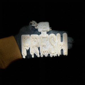 Colgante de Lujo Unisex en Forma de Cruz con Moissanita, Chapado en Platino sobre Plata de Ley 925, Estilo Hip Hop, Alta Calidad, Personalizable - Product Image 2