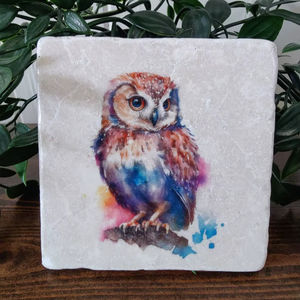 แผ่นรองแก้วหินอ่อนลายนกฮูกสไตล์เรียบง่าย ของขวัญลายนกฮูกในป่า สำหรับเครื่องดื่มร้อนและเย็น - Product Image 1