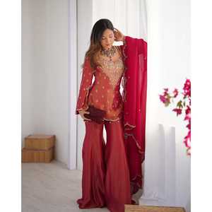 Conjunto de ropa de fiesta bordada para mujer Top-Bottom y Dupatta - Product Image 2