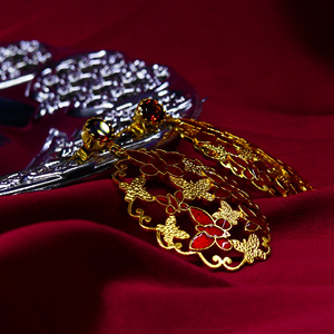 Boucles d'oreilles pendantes vintage plaquées or avec fleurs et cristaux rouges, bijoux de fête pour femmes - Product Image 6