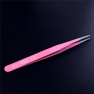 Pince à épiler de précision plaquée or, manche rose, pointe lisse pour l'application d'extensions de cils - Product Image 2