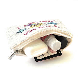 Pochette perlée amusante avec texte anti-anxiété personnalisé, broderie étoile, fermeture éclair, sac à main arc-en-ciel fait main, cadeau tendance pour fête, unisexe - Product Image 3