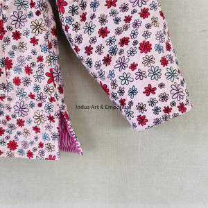 Chaqueta Acolchada de Algodón Hecha a Mano en India, Chaqueta Corta y Larga Bordada a Mano, Chaqueta Unisex Suzani Hecha a Mano - Product Image 6