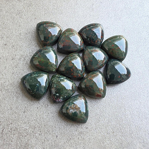 Cabochon en hématite AAA+ taille trilobé, pierre précieuse calibrée à dos plat, pour la fabrication de bijoux - Product Image 1