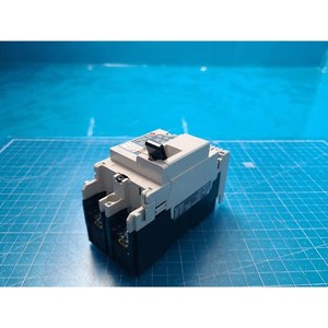 Fuji Serie BW - Interruptor Diferencial de Fuga a Tierra 2P / 5A / 50AF BW50RA/GU-2P005 Usado Como Está, Piezas de Equipos Semiconductores Legados - Product Image 5