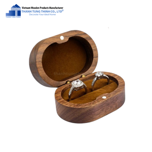 THANH TUNG THINH CO. LTD Boîte à bague carrée moderne en bois naturel avec couvercle transparent, insert coussin blanc et fermeture magnétique pour bijoux - Product Image 4