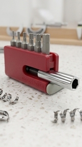 RALTER Hex Bit Screwdriver <b>Set</b> 7pcs Interchangeable Bits Red Plastic Handle Compact Storage Case - Product Image 3
