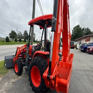 Chargeuse sur chenilles Kubota M62 62 CV avec pelle rétrocaveuse et chargeur frontal, légèrement utilisée, 62 heures, en stock, pompe hydraulique, moment de charge élevé - Product Image 2