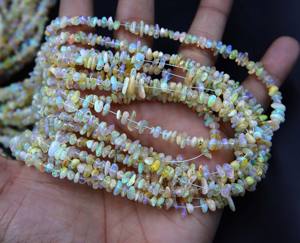 Perles d'opale éthiopienne naturelle multicolore à reflets multiples, opale de forme fantaisie lisse, environ [taille en cm]. 7x3MM à 4x3MM Longueur de 16 pouces - Product Image 4