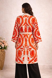Chaqueta Larga de Algodón Blanco para Mujer, Estilo Suzani, con Bordado Floral Naranja, Cuello Alto Bohemio, Manga Larga, Ropa de Invierno - Product Image 4
