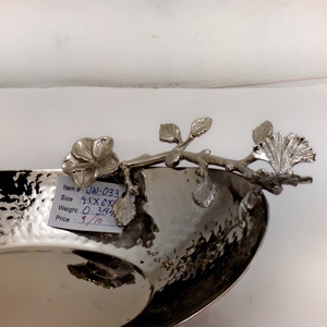 Plat à fruits ovale artisanal avec détails de branches florales, en acier inoxydable écologique, idéal comme centre de table pour mariage - Product Image 6