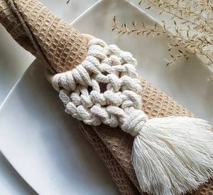 Anneaux de serviette en macramé bohème : Décoration de table de mariage en coton biologique - Product Image 3