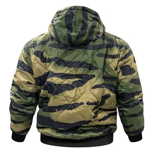 Veste imperméable à fermeture éclair en polyester 100% personnalisée et durable, légère, camouflage, hiver, tissu Oxford, sweat à capuche pour homme - Product Image 1