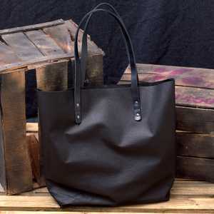 Sac fourre-tout élégant en cuir véritable fait main grande capacité avec fermeture éclair pour femme usage quotidien décontracté LTB-0226 - Product Image 4