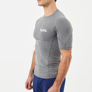 Maillot de sport athlétique pour homme à faible MOQ, léger, extensible, respirant, anti-bactérien, pour la gym, l'entraînement et la course à pied - Product Image 4