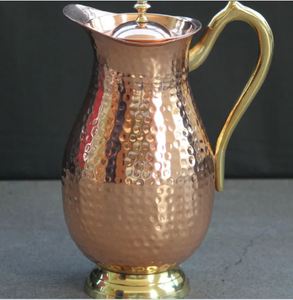 Ensemble de carafes en cuivre pour des moments festifs élégants à la table, service d'eau en métal avec verres, durable, réutilisable, pour la cuisine. - Product Image 4