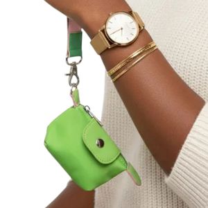 Mini pochette à bandoulière en nylon vert pour femme, petit sac à main portable, porte-monnaie décontracté, accessoire de voyage, cadeau - Product Image 6