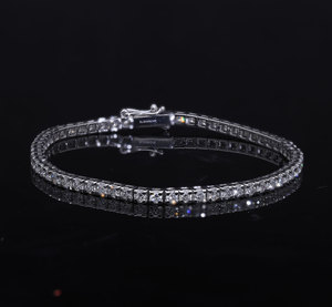 กำไลข้อมือเทนนิสทองคำขาว 14K สำหรับผู้หญิง ประดับเพชร CVD 5.94 กะรัต เจียระไนแบบบริลเลียนท์ ตัวเรือนแบบคลาสสิค ชุบโรเดียม เหมาะสำหรับงานแต่งงาน - Product Image 1