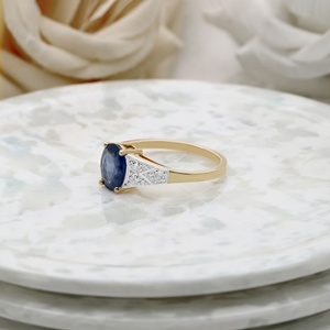 Bague en or jaune 14 carats avec saphir bleu et diamants, vente en gros |   Bague de fiançailles ovale en saphir pour femme, bijoux fins - Product Image 2