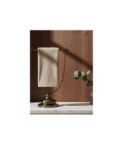 Support à serviettes en laiton de qualité assurée, fabriqué avec soin aux détails, garantissant durabilité, robustesse et esthétique. - Product Image 3